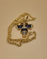 Goldene Kette Mit Anhänger