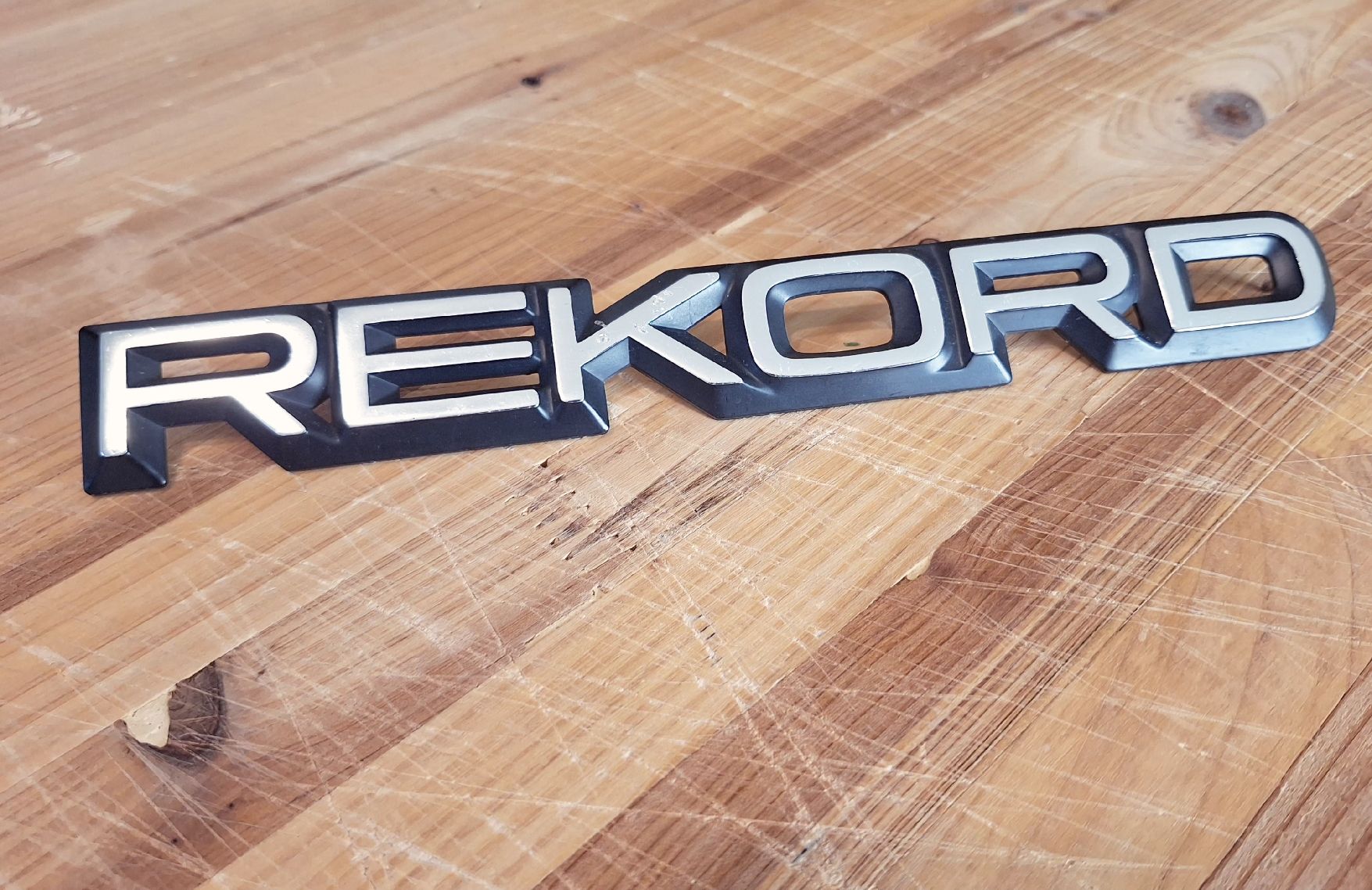 Opel Alle Autoersatzteile: Opel Rekord Old/Youngtimer Emblem – Gebraucht aus Triesen von BLACKSHEEP75 1