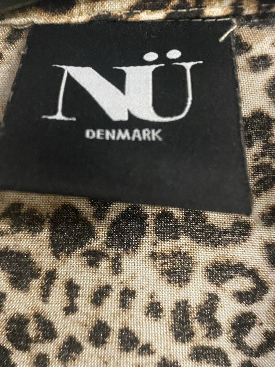 Vestiti: Kleid von NÜ  Dänemark Gr.M Leoprint – Usato da Biel-Benken BL venduto da PANORMUS 1
