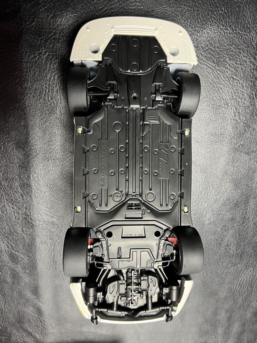 Bburago Modellini d'auto: Modellauto Porsche 911 GT2 – Usato da Moosleerau venduto da Tami8 2