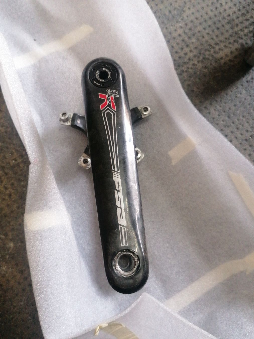 Pezzi di ricambio: FSA SL-K Carbon Kurbel 110 – Usato da Lausanne venduto da Frankenstein 2