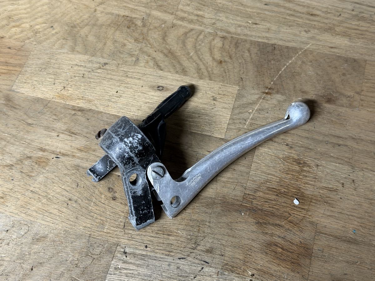 Magura Parti ricambio per ciclomotori: Bremsgriff / Starterhebel Magura original – Usato da Bolken venduto da si.x.las 1