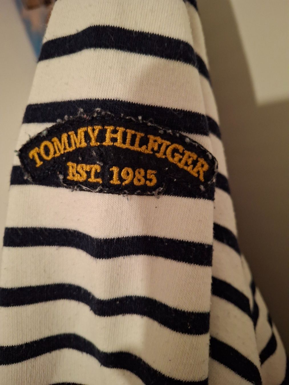 Tommy Hilfiger Pullover & Sweatshirts: Pullover Tommy Hilfiger – Gebraucht aus Wabern von flicaofking 2