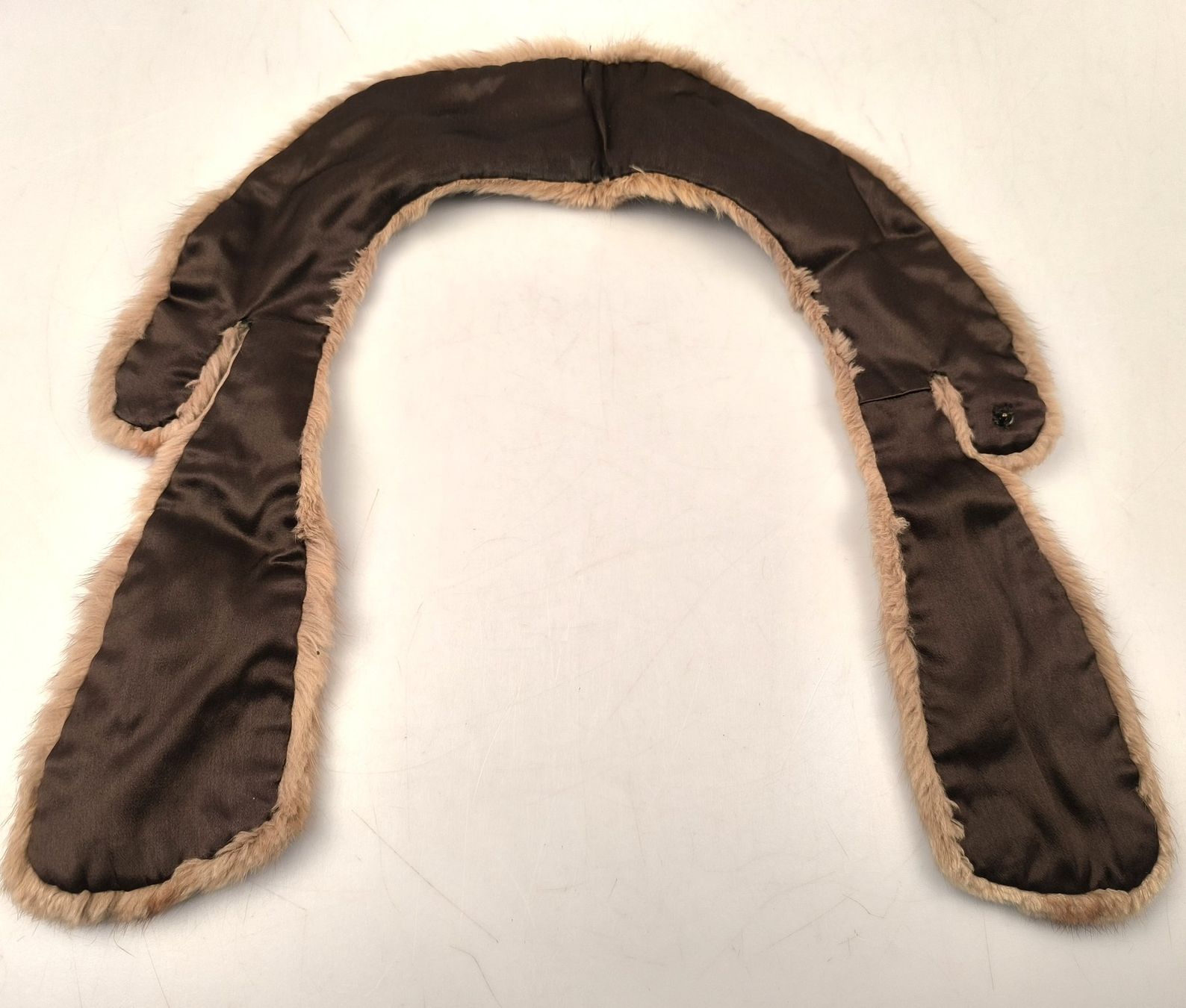 Foulards & écharpes: Pelzkragen / Stola – D'occasion à Rüti ZH par Restwert_Rueti_ZH 1