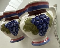 Krug Set mit Traubenmotiv Keramik weiss blau rot