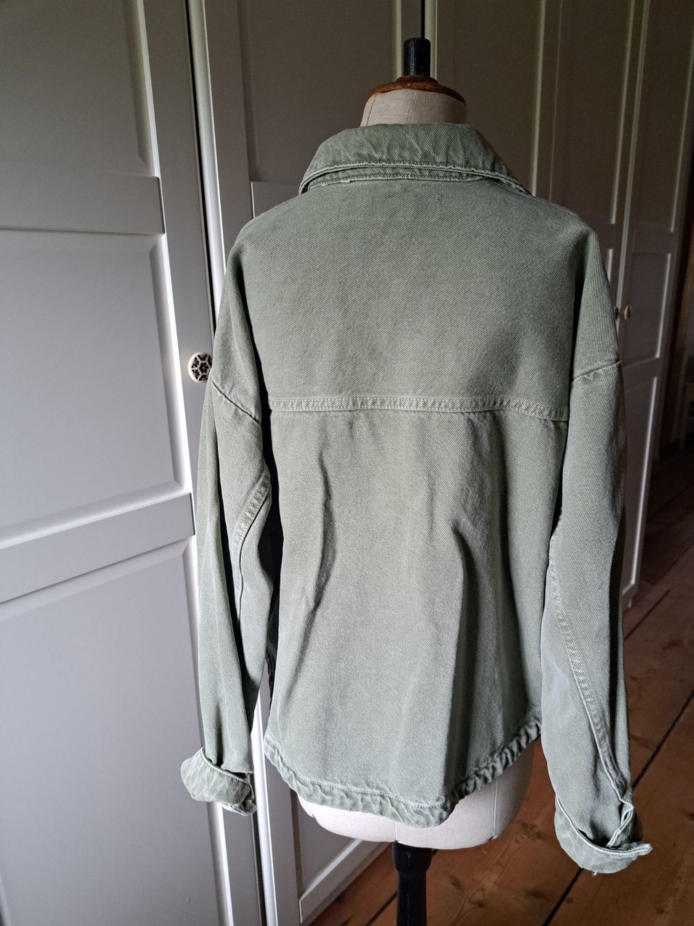 Zara Giacche: Oversize Jeansjacke von Zara – Usato da Gutenburg venduto da Ras81 3