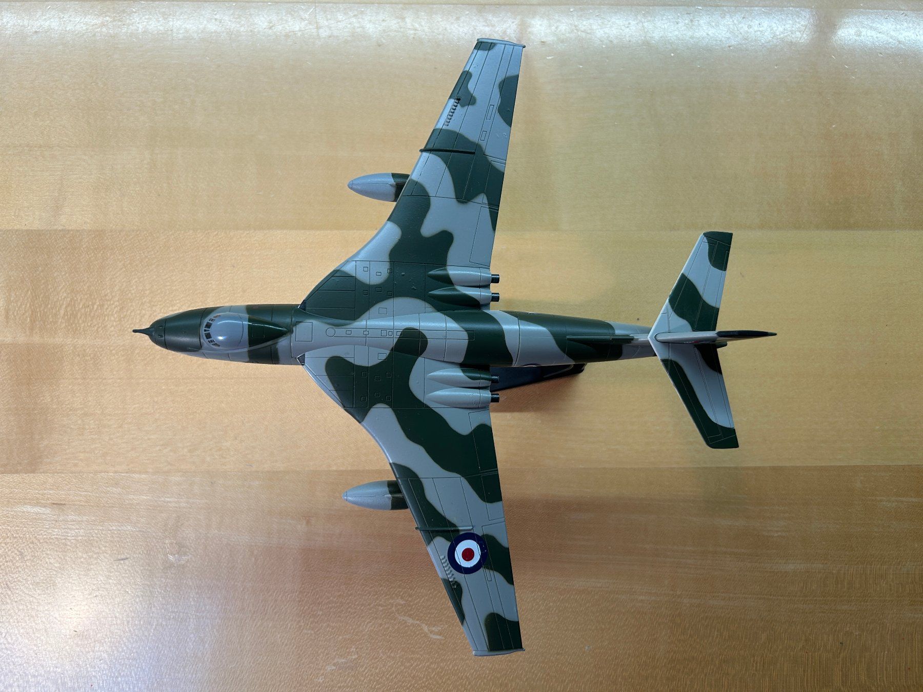 Modellbausätze & Standmodelle: Flugzeugmodell Vickers Valiant B Mk I 1:144 – Gebraucht aus Kloten von HeiHo68 2