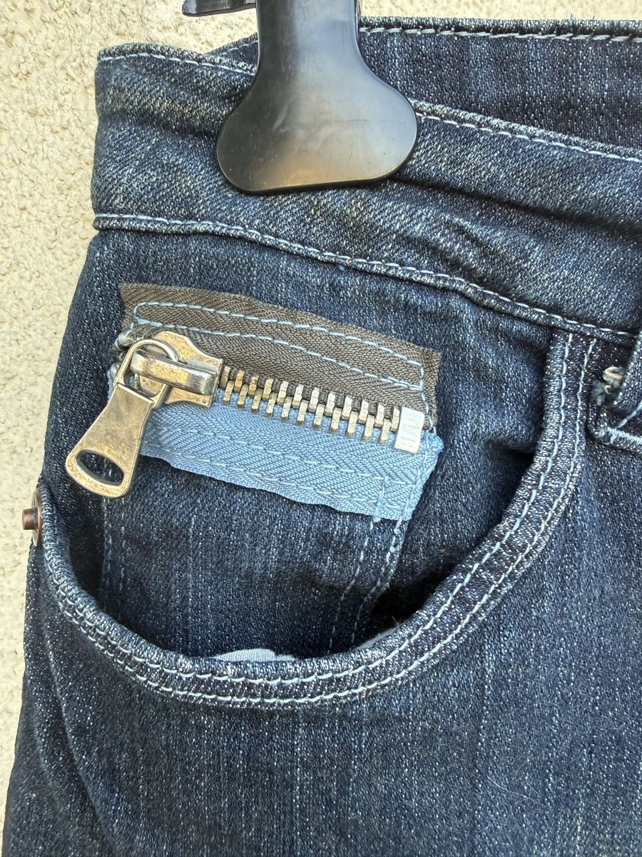 Jeans: Lässige DeLuca Jeans. L – Usato da Sirnach venduto da sirni 5
