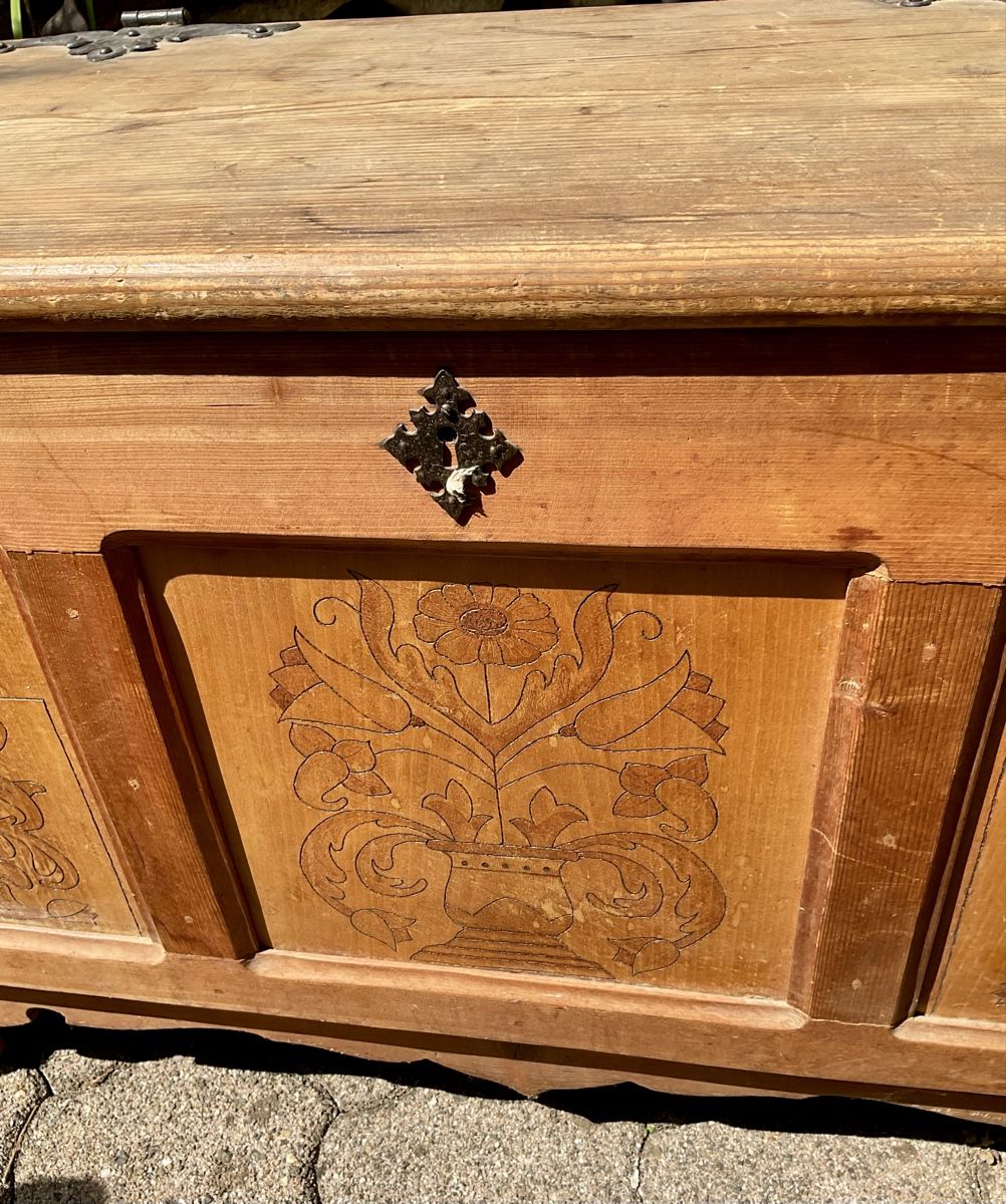 Truhen: Rustikale Truhe aus Holz, Vintage Look – Gebraucht aus Endingen von nathan05 3