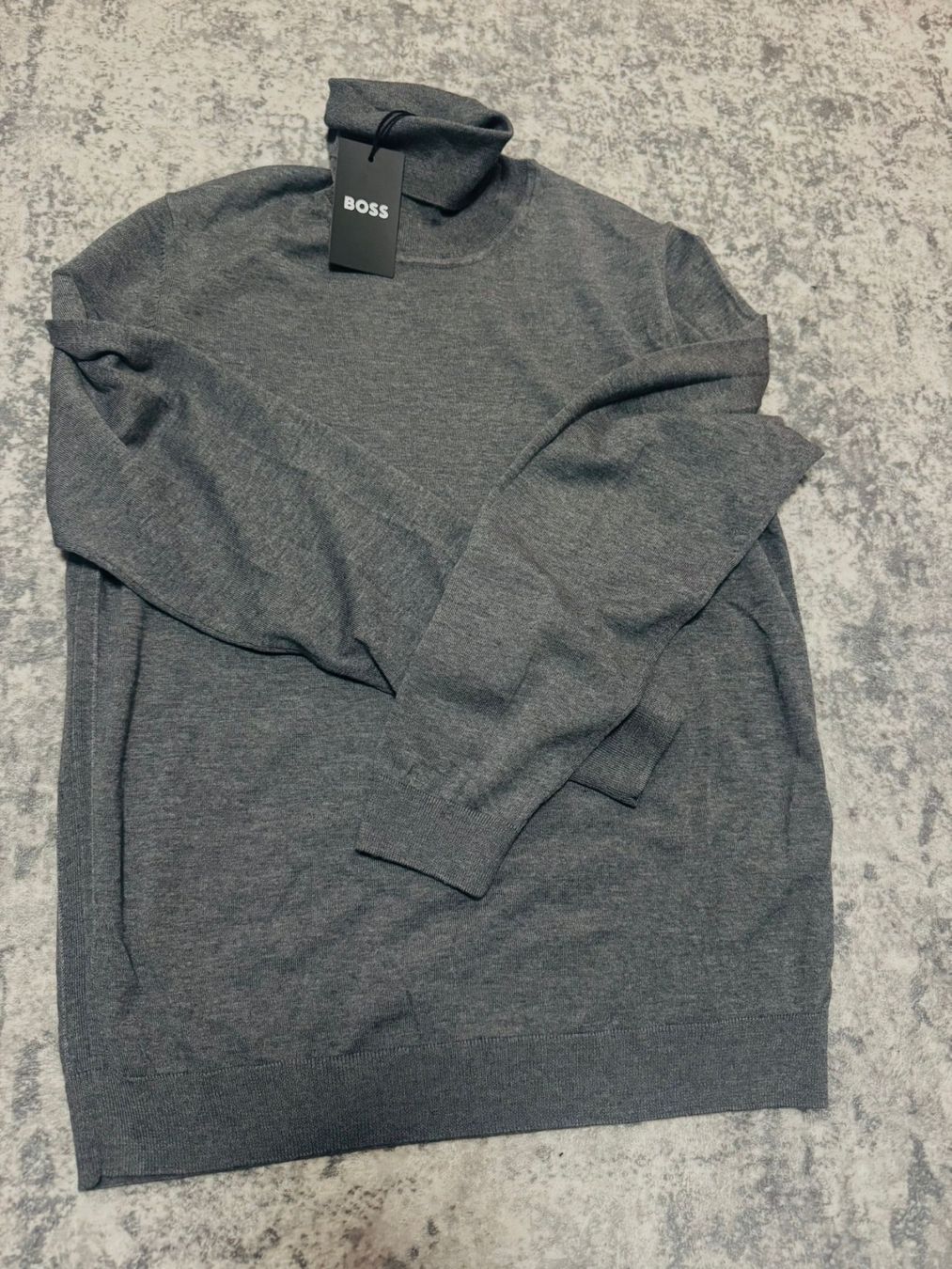 Hugo Boss Pullover & Sweatshirts: Boss Rollkragenpullover Gr. L neuwertig – Neu und originalverpackt aus Brüttisellen von ThommyK