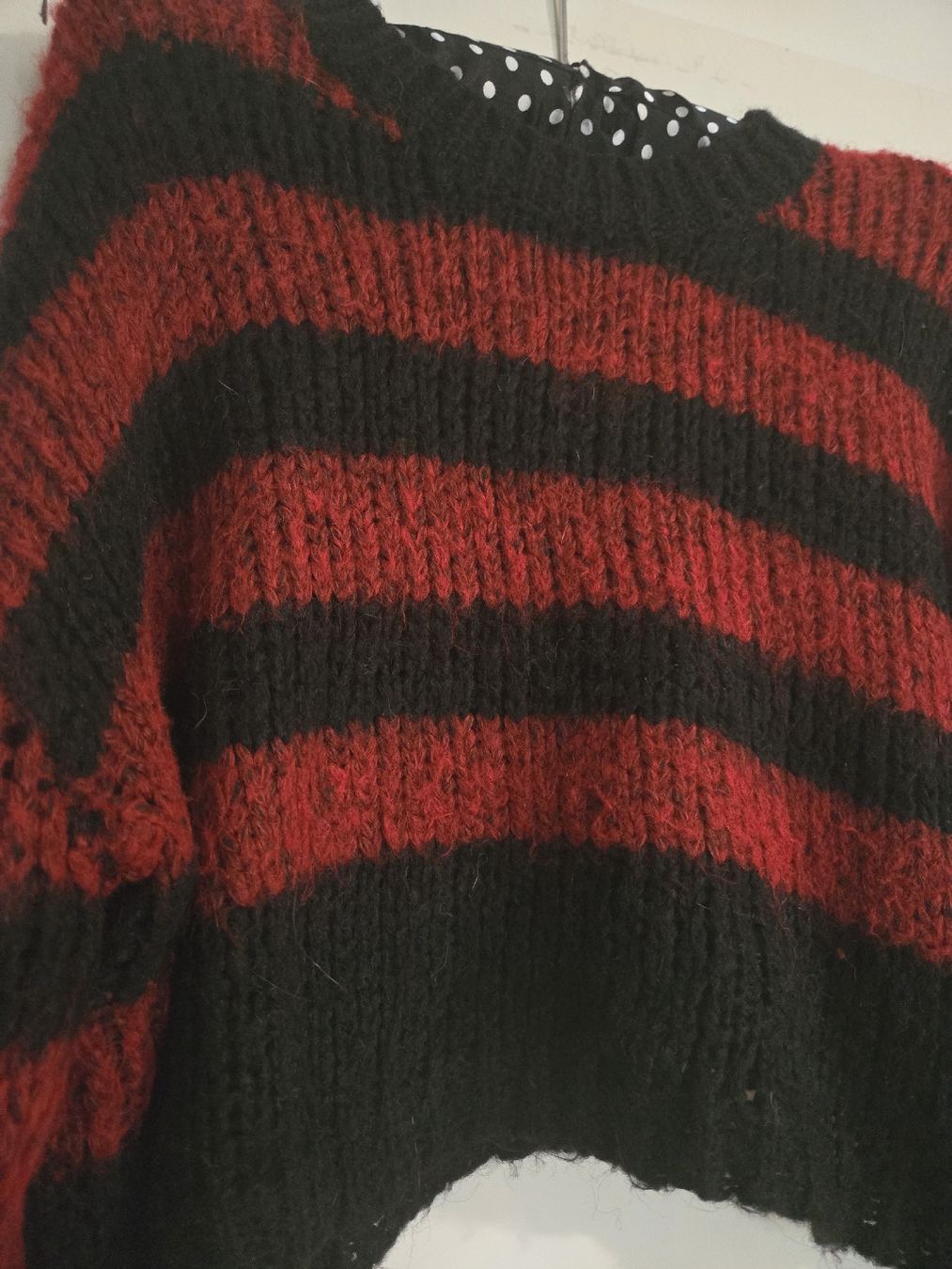 Bershka Maglioni & Felpe: Bershka Strickpullover, Gr. S, rot-schwarz gestreift. – Nuovo (secondo la descrizione) da Dübendorf venduto da Timulka 1