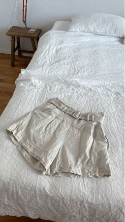 Sommerliche Leinen-Shorts, Grösse 38, Top Zustand!