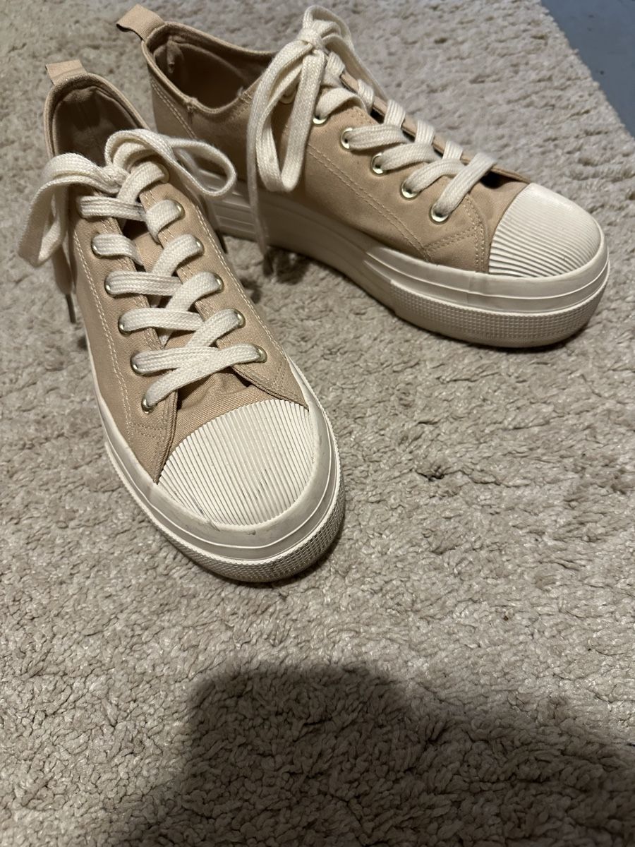 Chaussures femmes: Stoffschuhe – D'occasion à Basel par dahlen 1