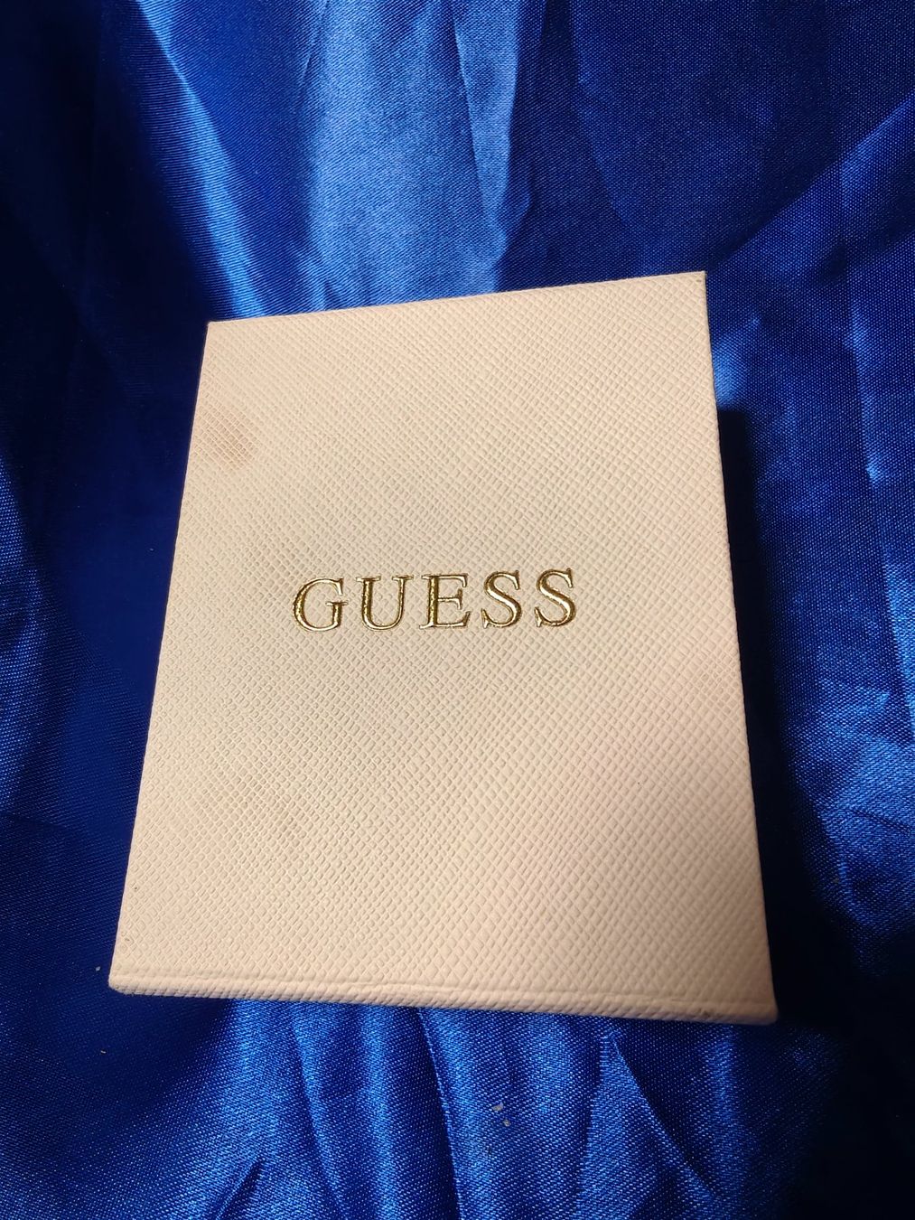 Guess Ketten: Halskette Guess goldfarben mit Stein – Neu und originalverpackt aus Gutenswil von Vulcano21 2