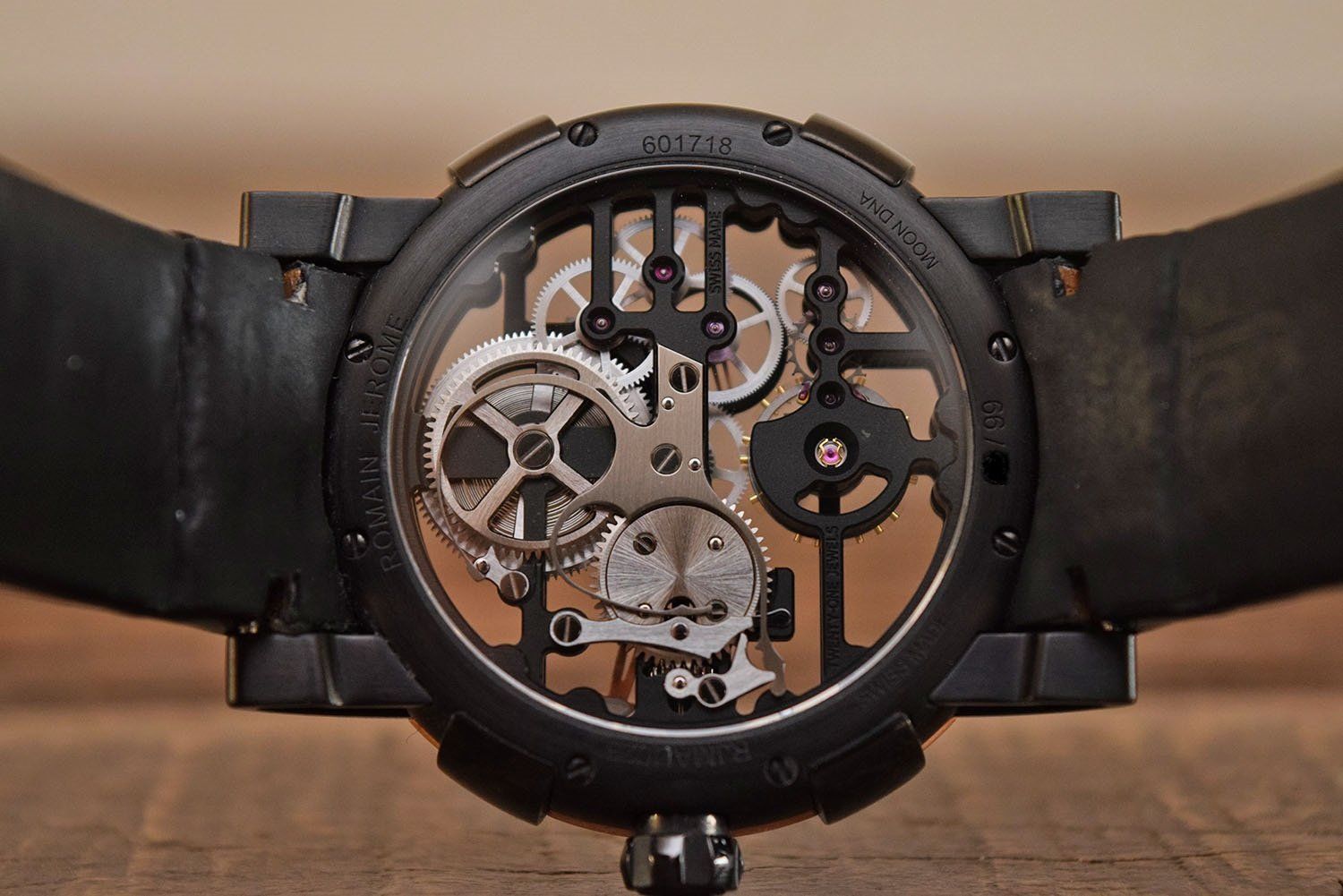 Romain Jerome Orologi: Romain Jerome Moon DNA Skylab 44mm – Usato da Vevey venduto da luc9 2
