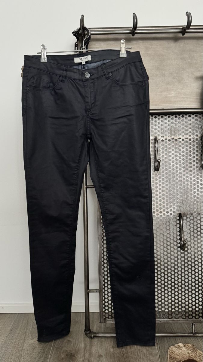Pantaloni: Hose  – Usato da Mörigen venduto da TimelessFinds