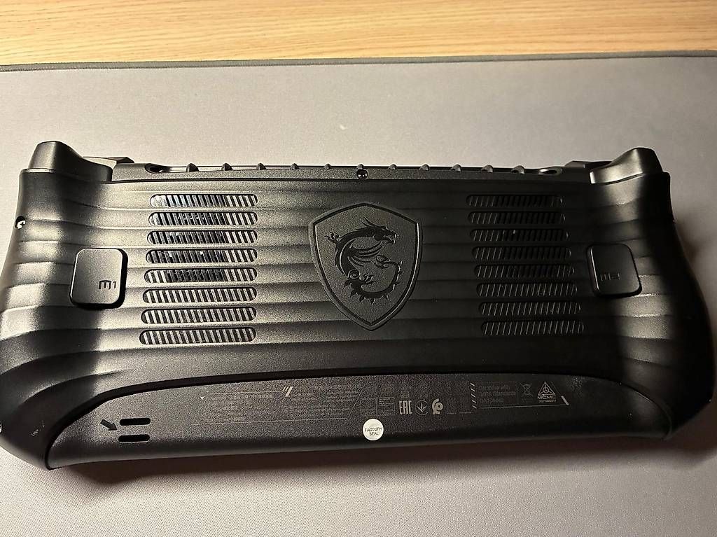 Console: Console de jeux MSI Claw 8 AI+ A2VM – Nuovo e nell'imballaggio originale da Attalens venduto da LPSuisse 2