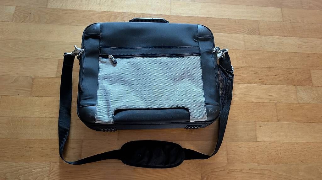 Sacs: Laptop Tasche – D'occasion à Locarno par ama_7bm7 1