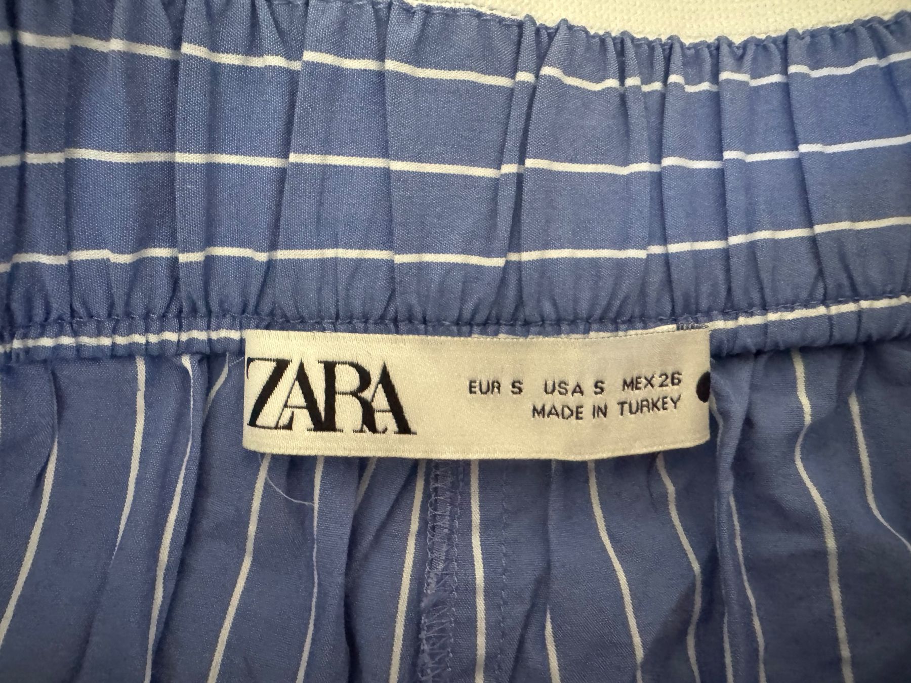 Zara Pantaloni: Shorts zara S – Usato da Lumino venduto da mar_9pn2 2
