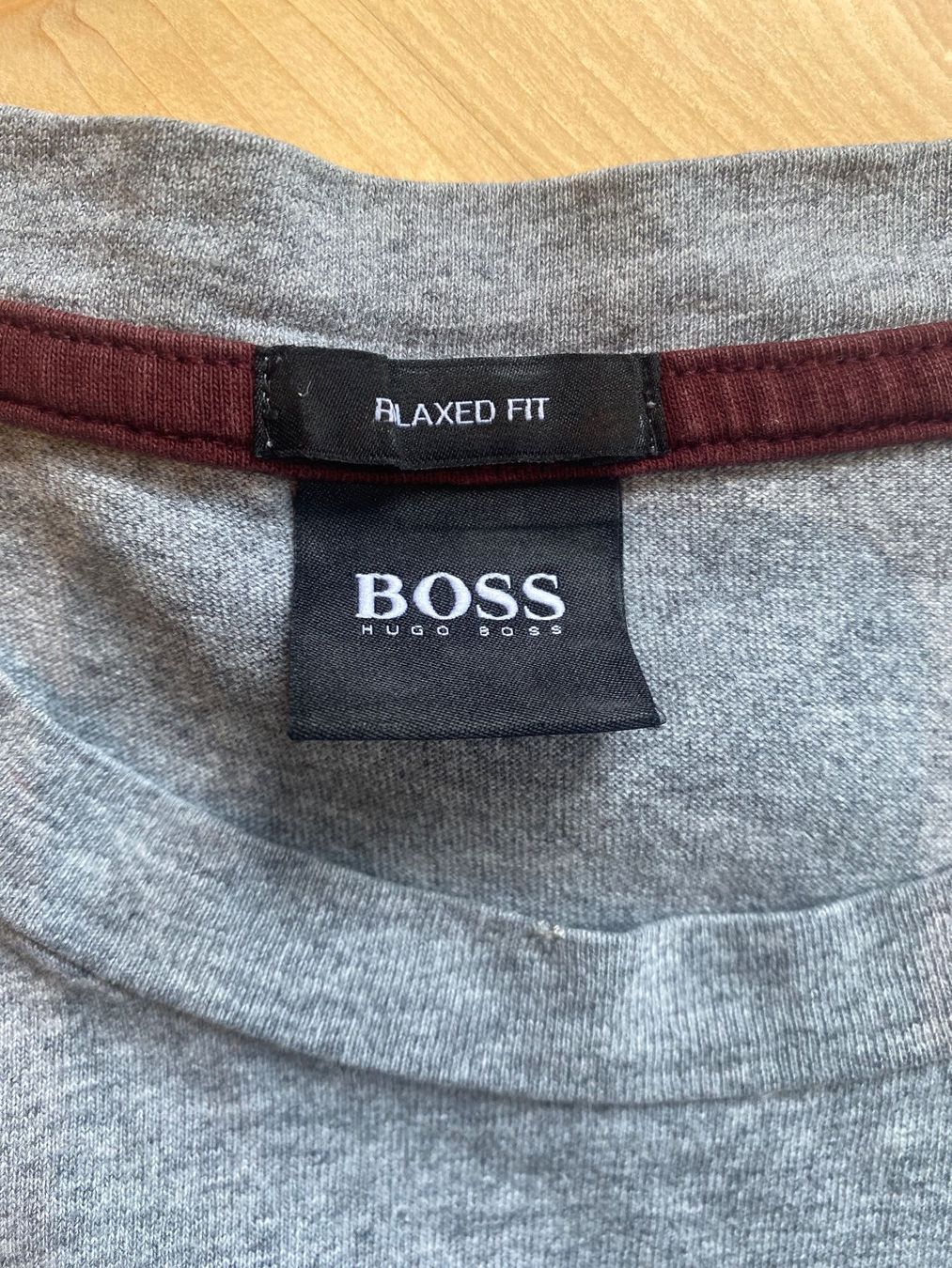 Guess Lotti di vestiti: 2 Stück Shirts GUESS / BOSS Gr. M – Usato da Frasnacht venduto da GracyStore 3