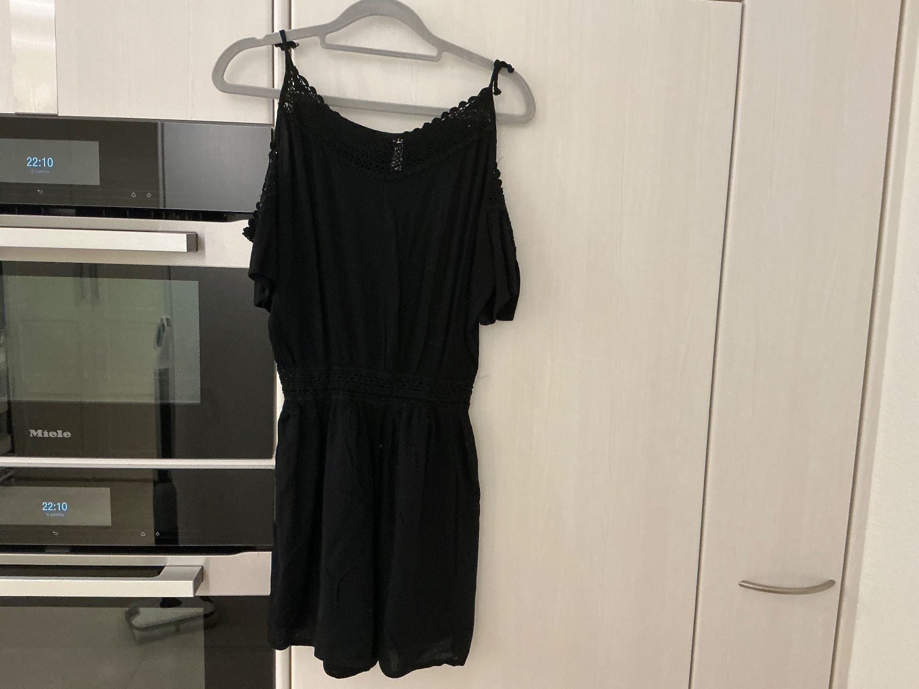 Tute: Schwarzer Sommer Jumpsuit mit Spitze, Grösse 36 – Usato da Würenlos venduto da Chicca2004 1