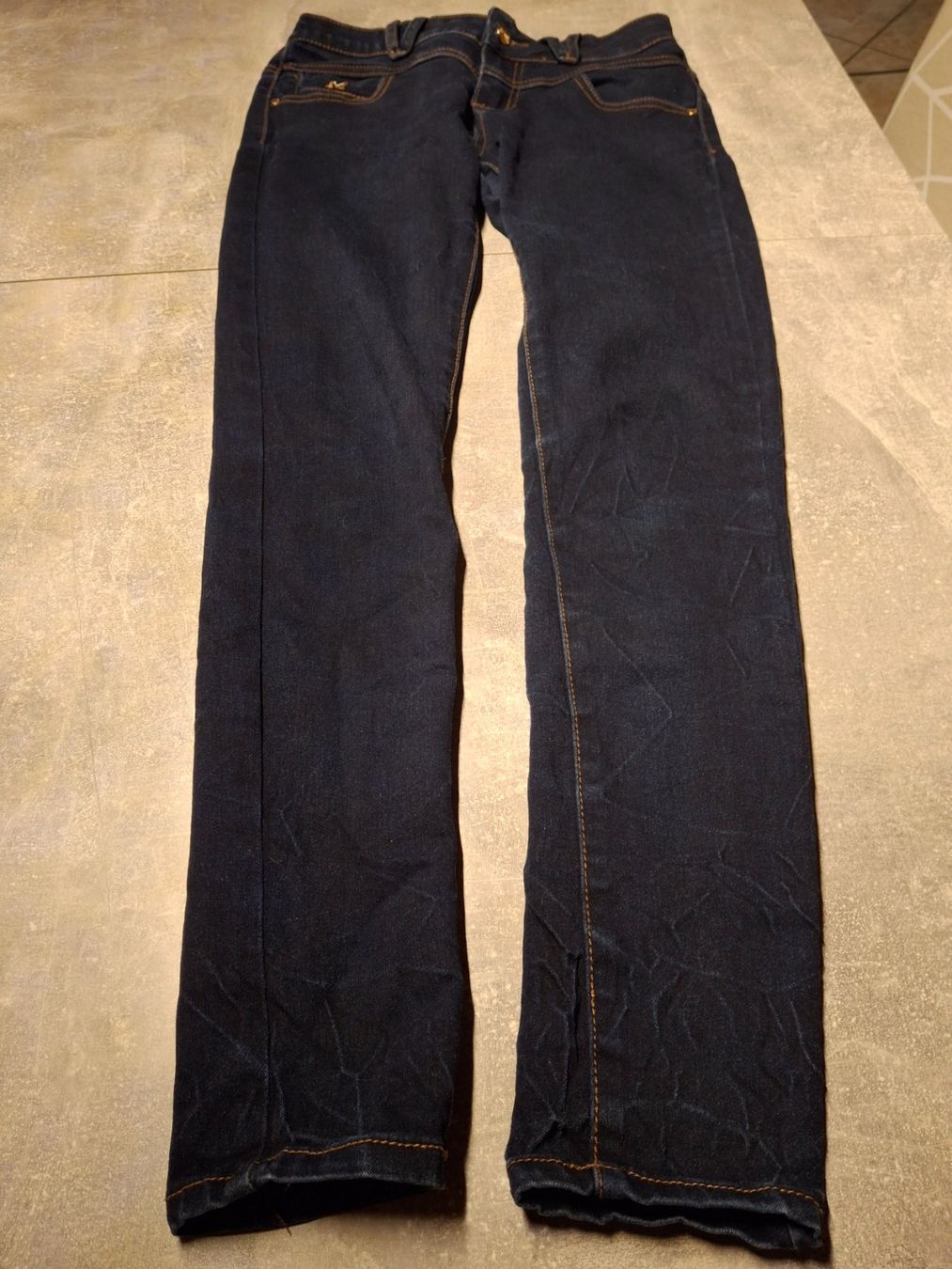 Jeans: Pantalon jeans bleu taille S marque Rose Player – Gebraucht aus Villiers von san_jn5w