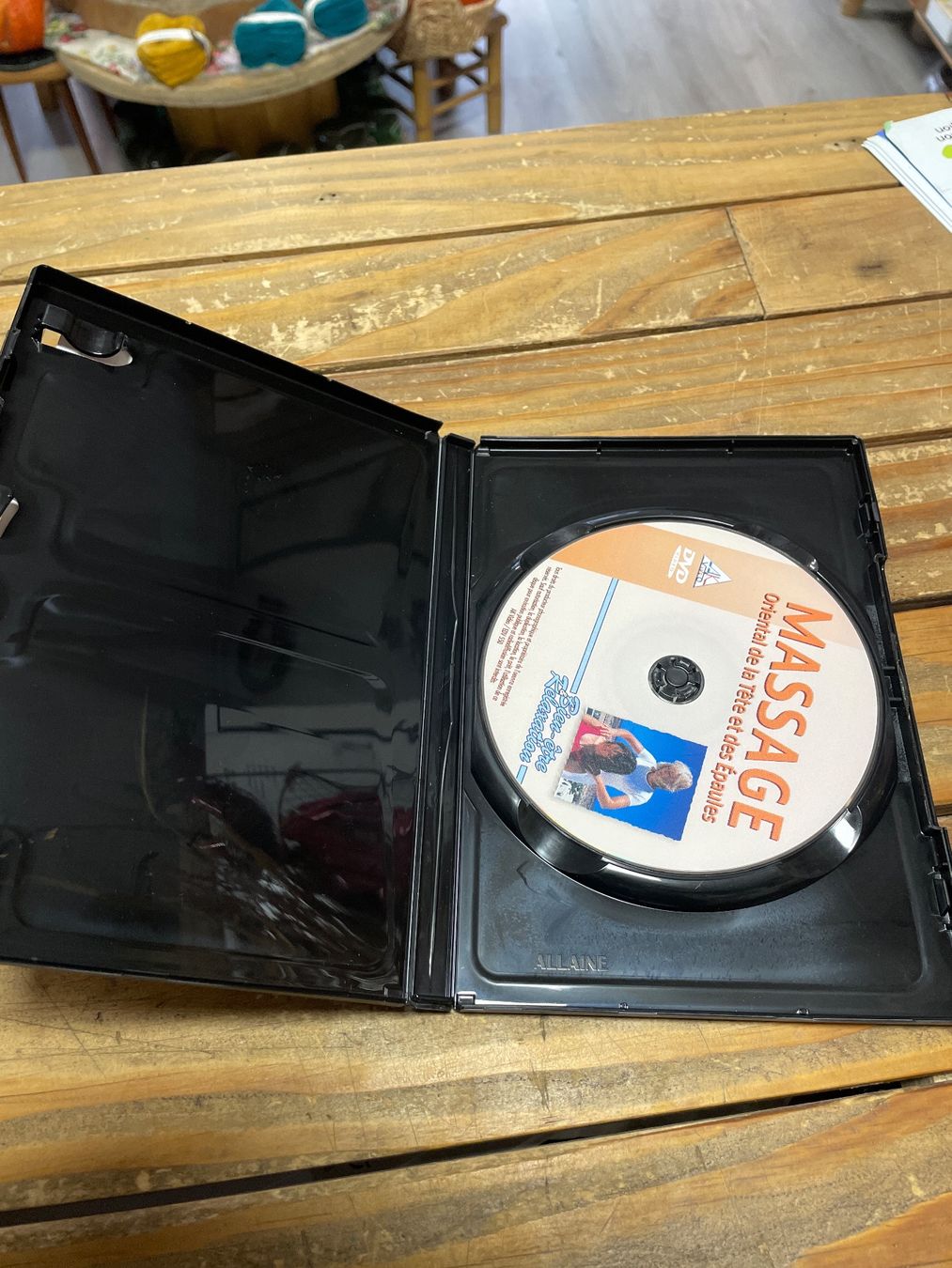Tutti i DVDs: DVD massage oriental tête et épaules – Usato da moudon venduto da faucheur2 2