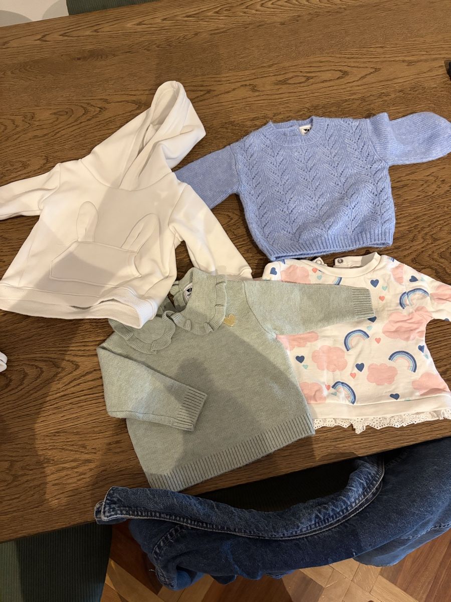 Lotti & Set di vestiti: Lots pulls et pantalons  – Nuovo (secondo la descrizione) da Lutry venduto da elm_sf88 1