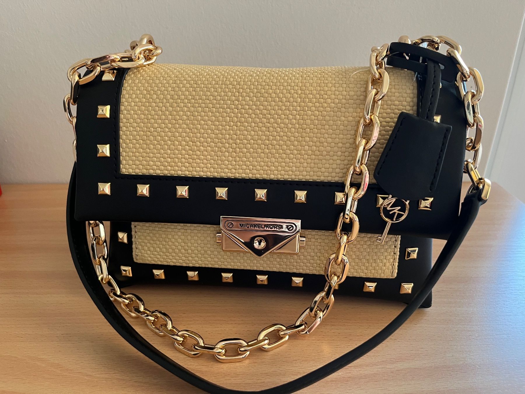 Michael Kors Borse da donna: Michael Kors - Handtasche, schwarz / gold, CECE – Nuovo (secondo la descrizione) da Luzern venduto da Jiggy_8898