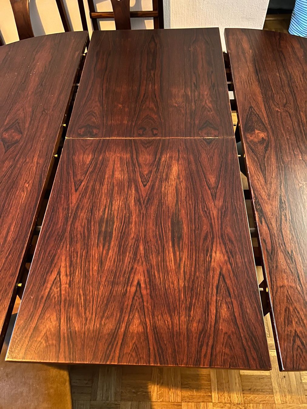 Tischset: Table à manger extensible vintage en bois massif + 6 chaises – Gebraucht aus Lausanne von dia_xs9l 3