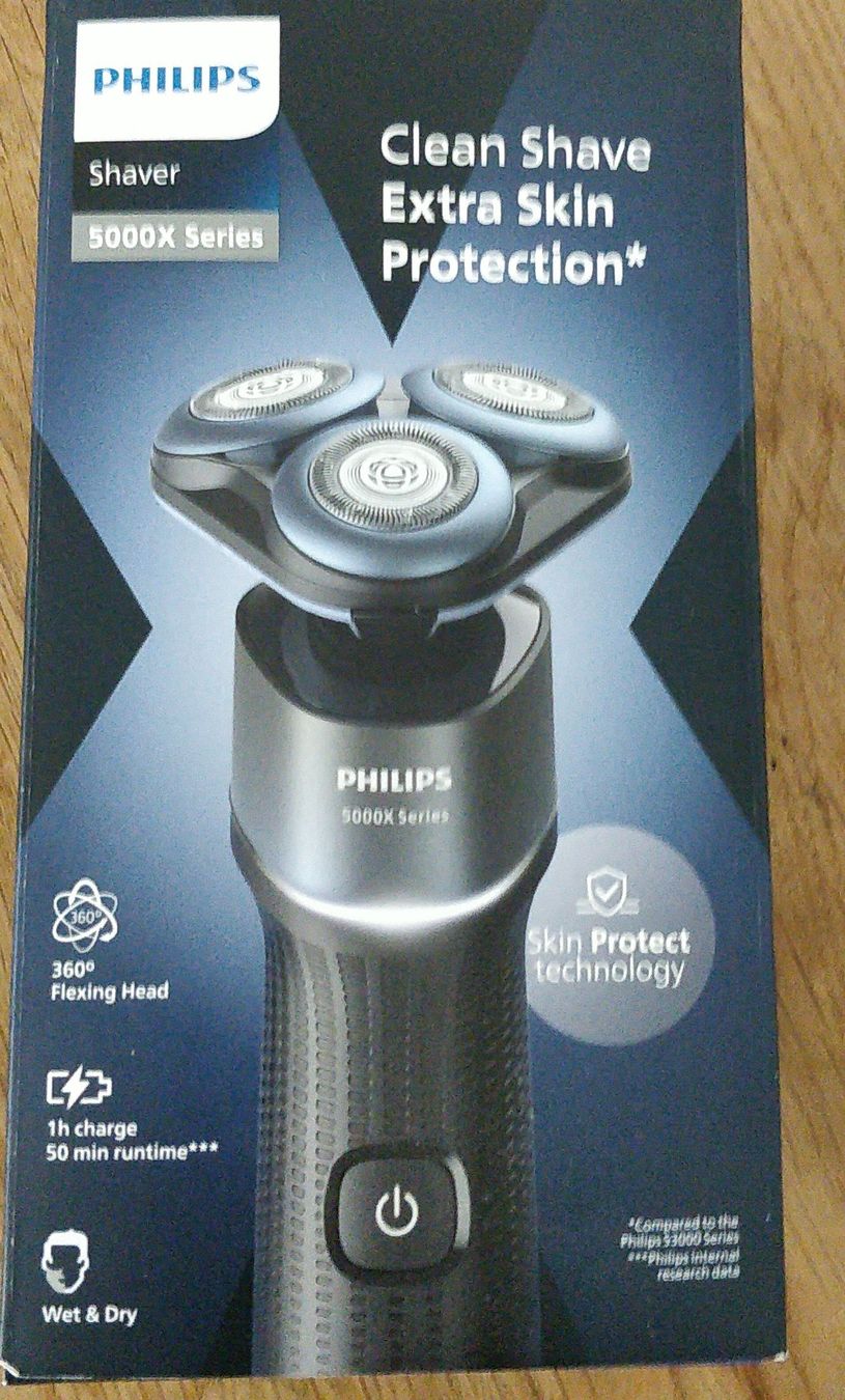 Philips Rasoi & Lamette da barba: Rasoir électrique Philips 5000X – Usato da Genève venduto da Dav_