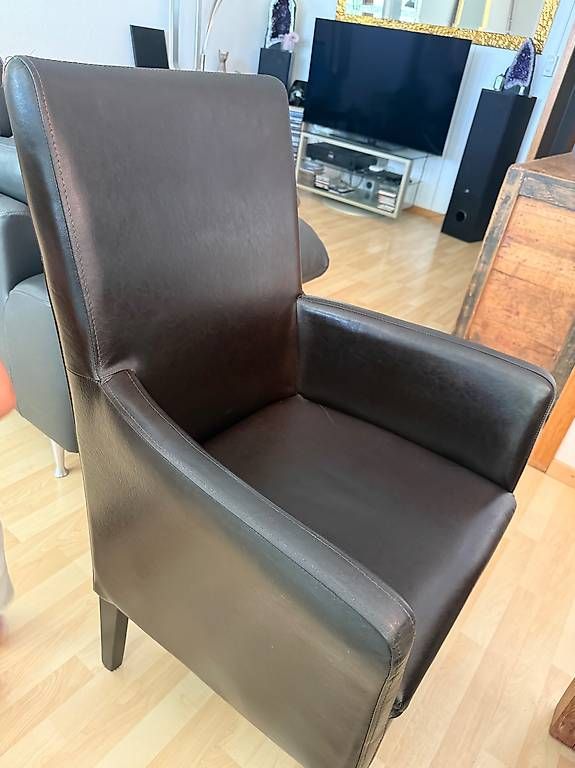 Chaises: Stühle aus Leder – D'occasion à Thun par ava_9g95 1
