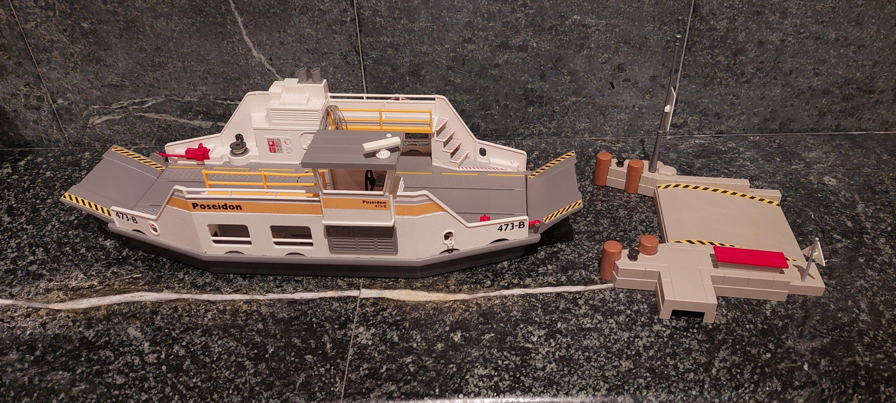 Playmobil Giocattoli: Playmobil Autofähre, ca. 40cm lang, Top – Usato da Auenstein venduto da Mikro0 1