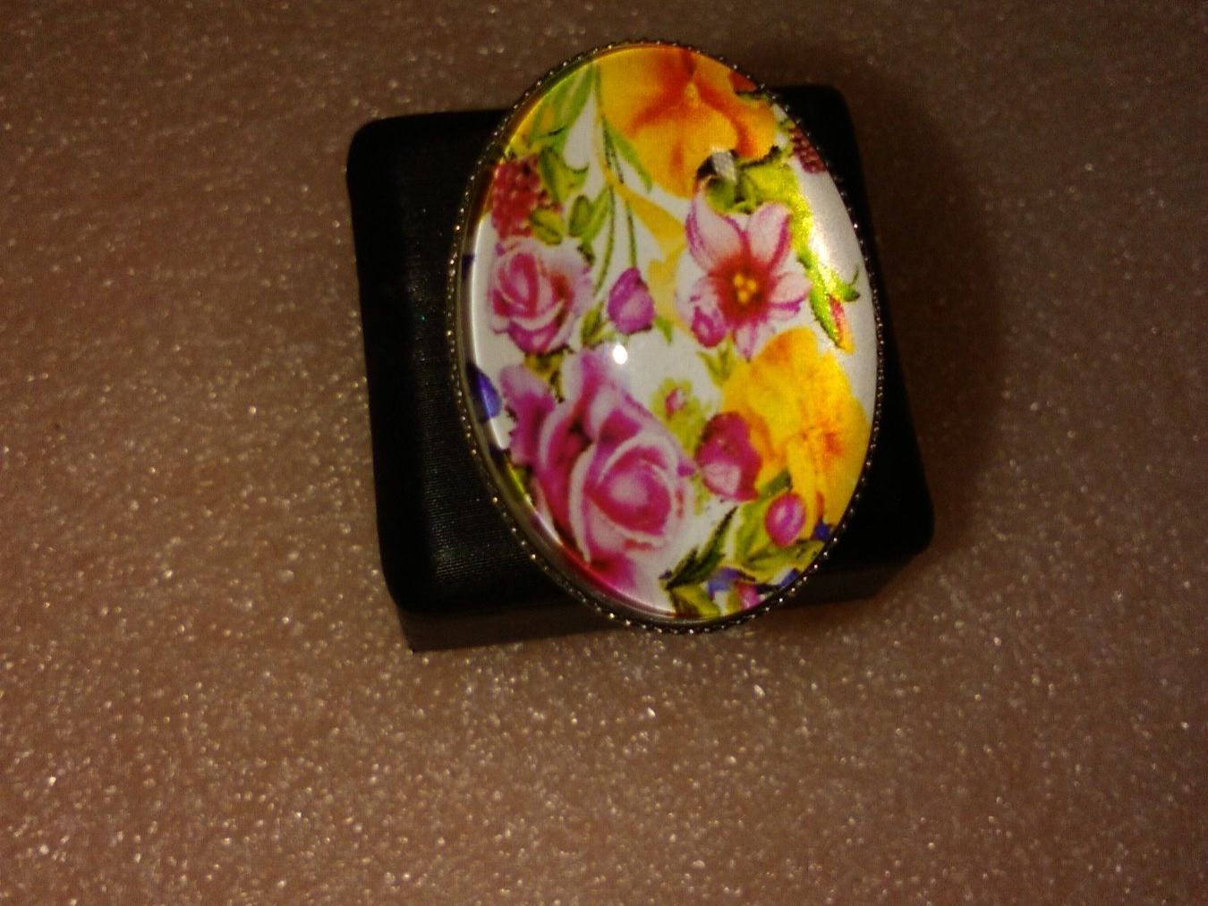 Bagues: RING EDELSTHAL MIT BLUMEN,,,GLANZIG – Neuf (Voir description) à Basel par bijoutrie_4