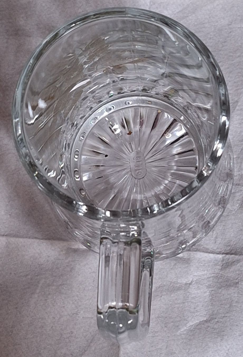 Bicchieri: Henkel-Trinkglas mit geritztem Blumenmuster 0,5 L – Usato da Oberriet SG venduto da Atir47 3