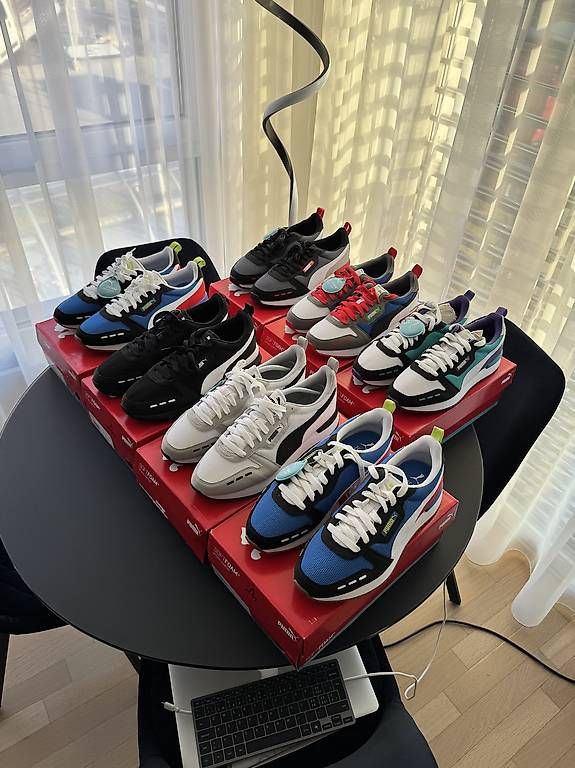 Puma Herrenschuhe: 7 x Puma R78 UNISEX - Sneaker low NEU! – Neu und originalverpackt aus St. Gallen von Maverik_HunterX 1