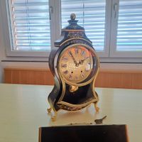 wanduhr eluxa sehr gut erhalten, laeuft einwandfrei