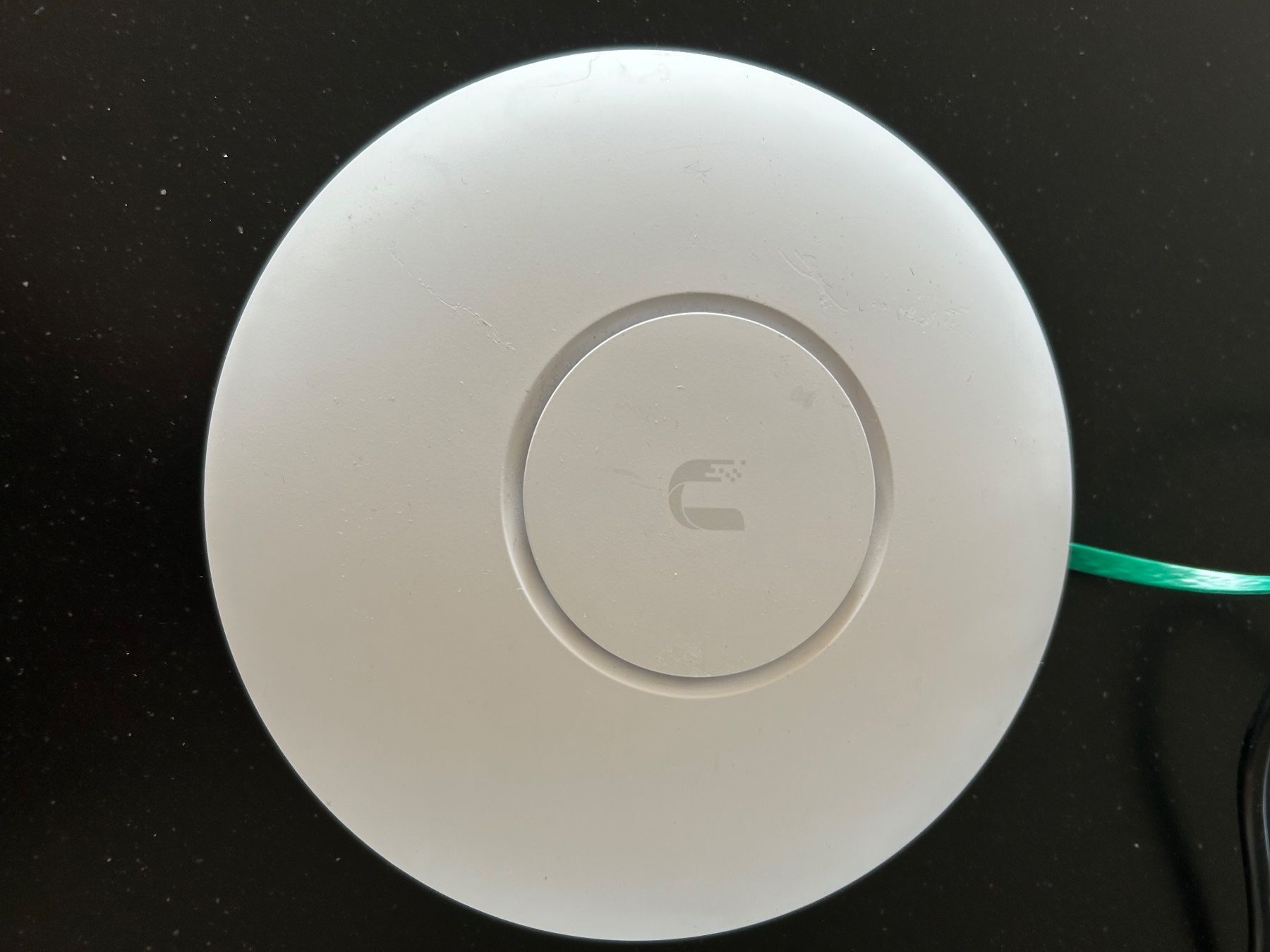 Ubiquiti Wlan: Neuwertiger Ubiquiti UniFi AP AC Pro Access Point 📶 – Gebraucht aus Stäfa von KubKuy