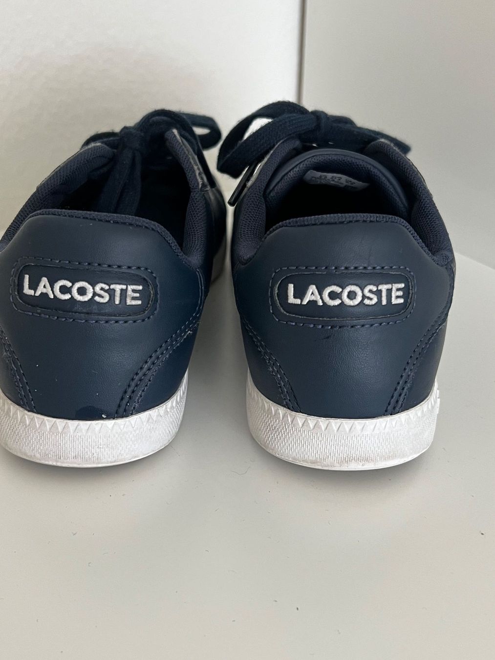 Scarpe da uomo: Lacoste Sneaker marine, Grösse 37.5, UK 4.5 – Usato da Dübendorf venduto da Charlie03 1