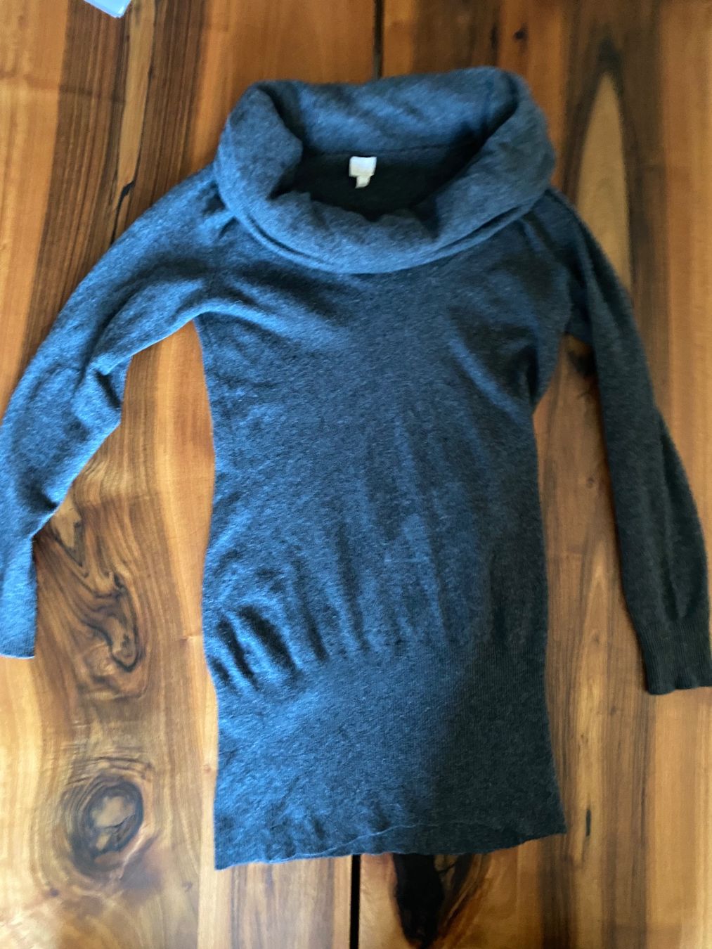 Vestiti: Dunkelgraues Strickkleid, 100% Cashmere – Usato da Bern venduto da paultschur11 2