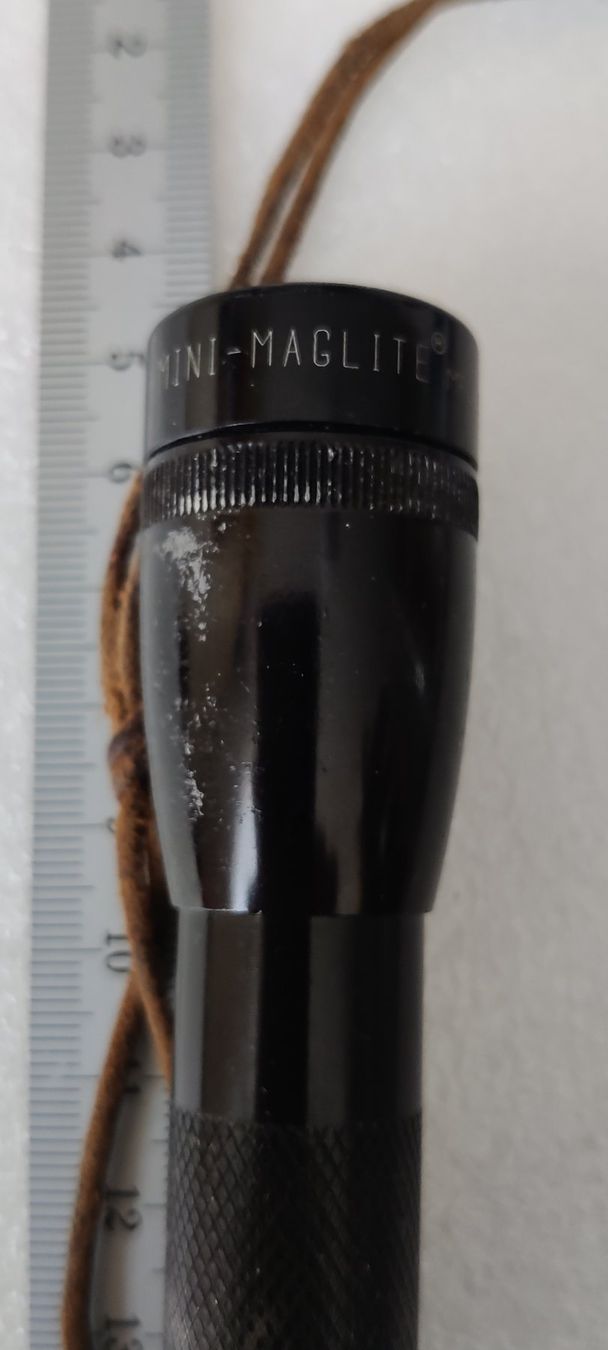 Lampade: Mini Maglite Halogen Taschenlampe – Usato da Zürich venduto da sendbad 2