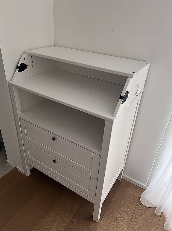 Tables à langer & accessoires: IKEA SINDVIK Wickelkommode – D'occasion à Küsnacht ZH par ari_n6yv 1