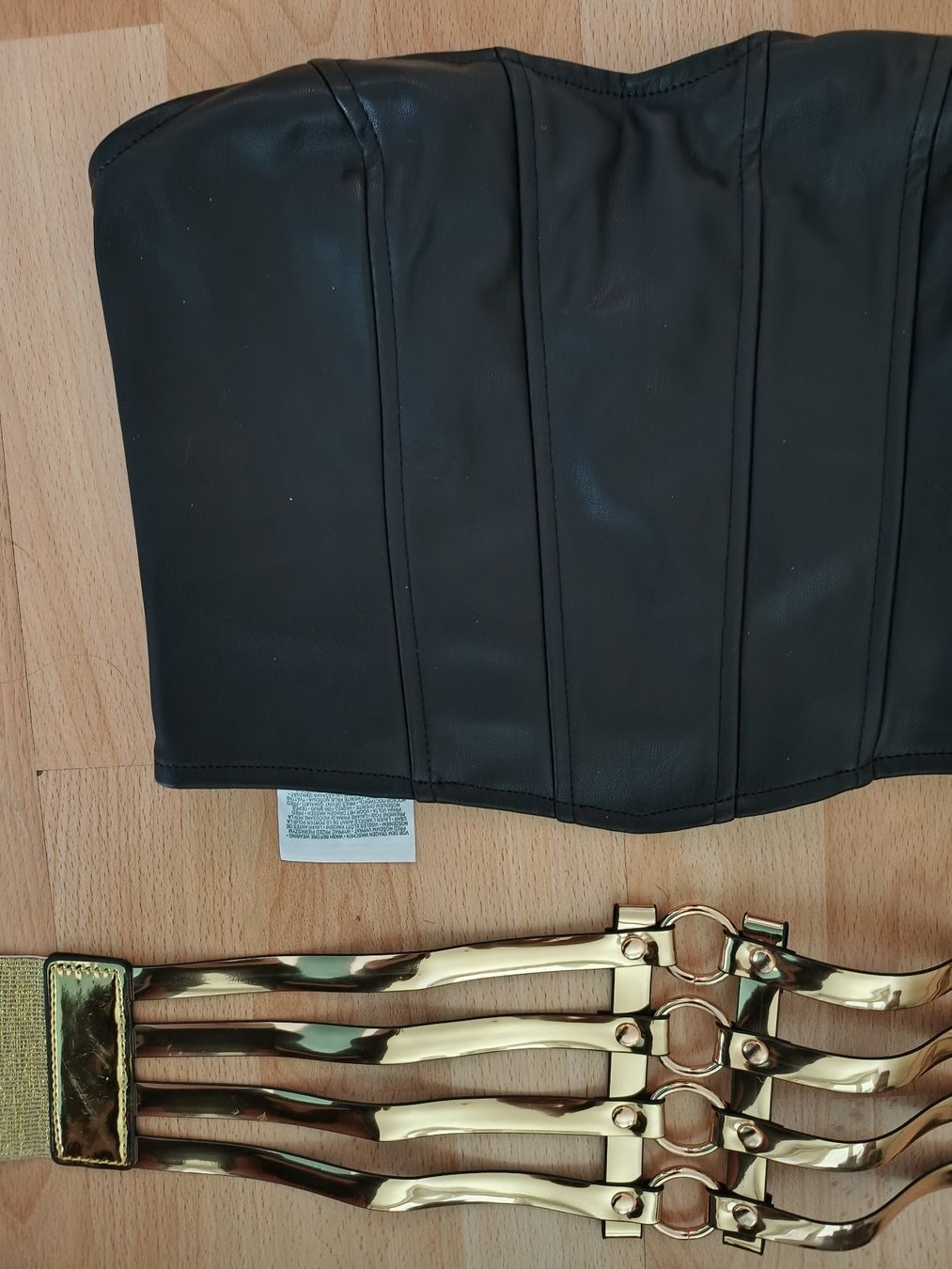 Gürtel: Hüftgürtel und zwei oberteile S – Gebraucht aus Pfäffikon SZ von Elendir 1