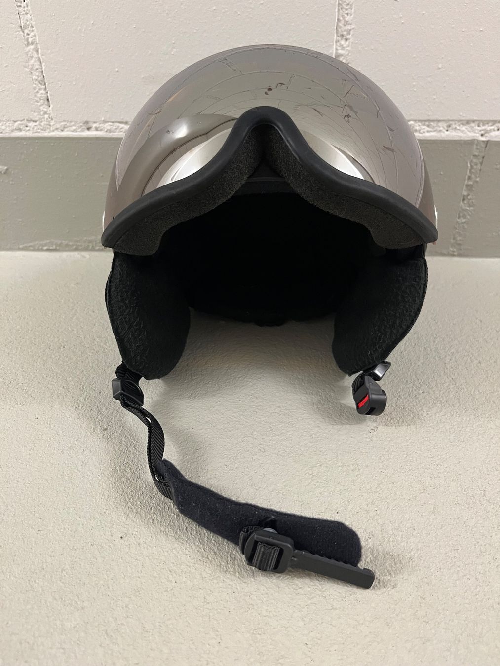 Caschi: Skihelm Uvex mit Visier schwarz Grösse M – Usato da Tägerwilen venduto da johnwars