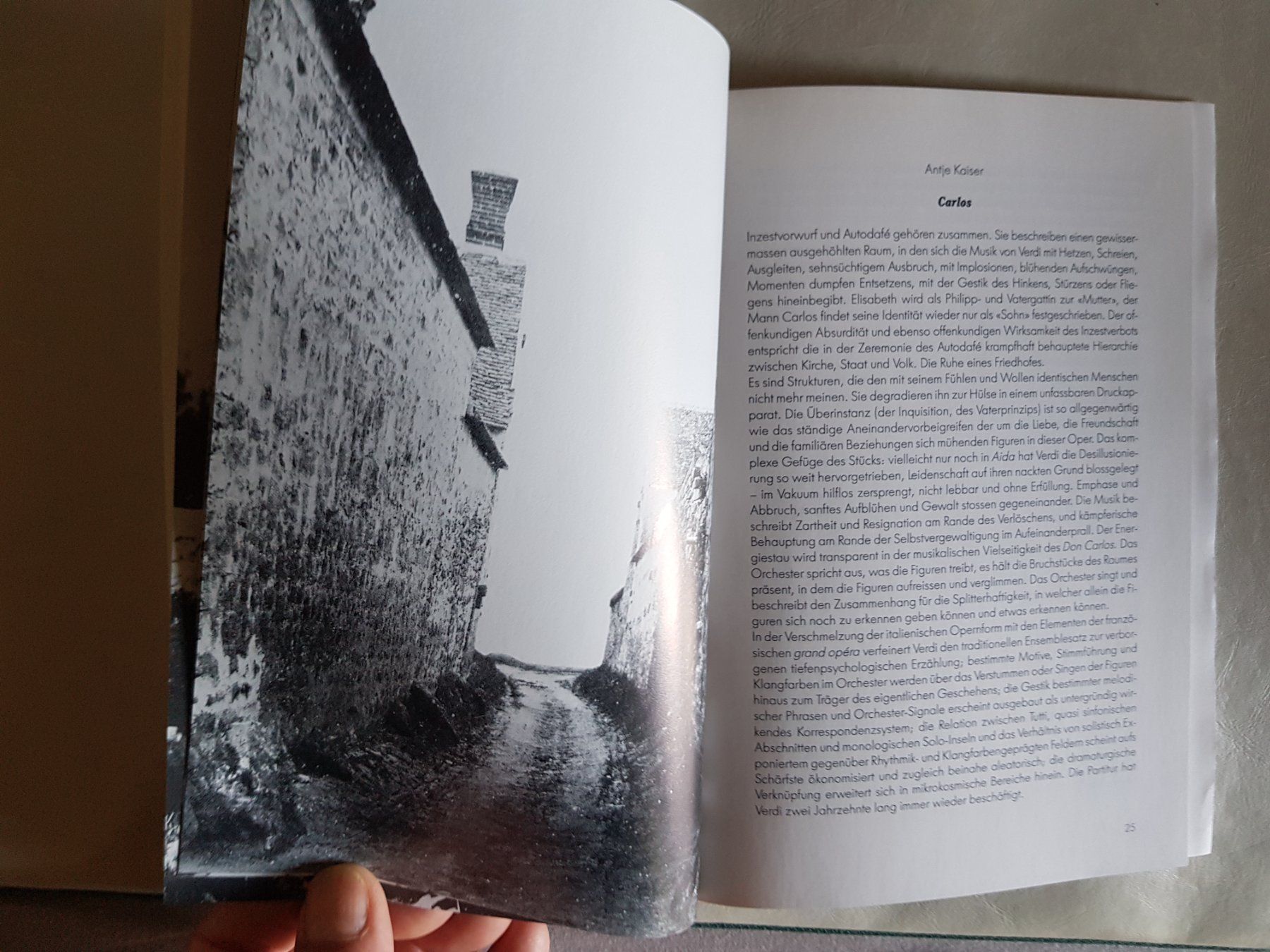 Documenti: Programmheft Theater Basel 1992/1993 – Usato da Walterswil BE venduto da Lonitti 2