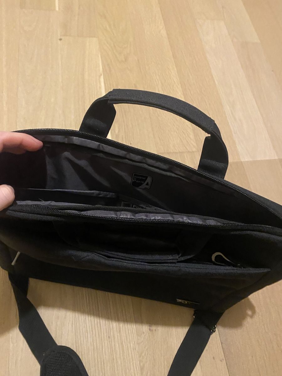 Borse: Sacoche ordinateur portable PORT – Usato da Bussigny venduto da Pauline.dbs 1