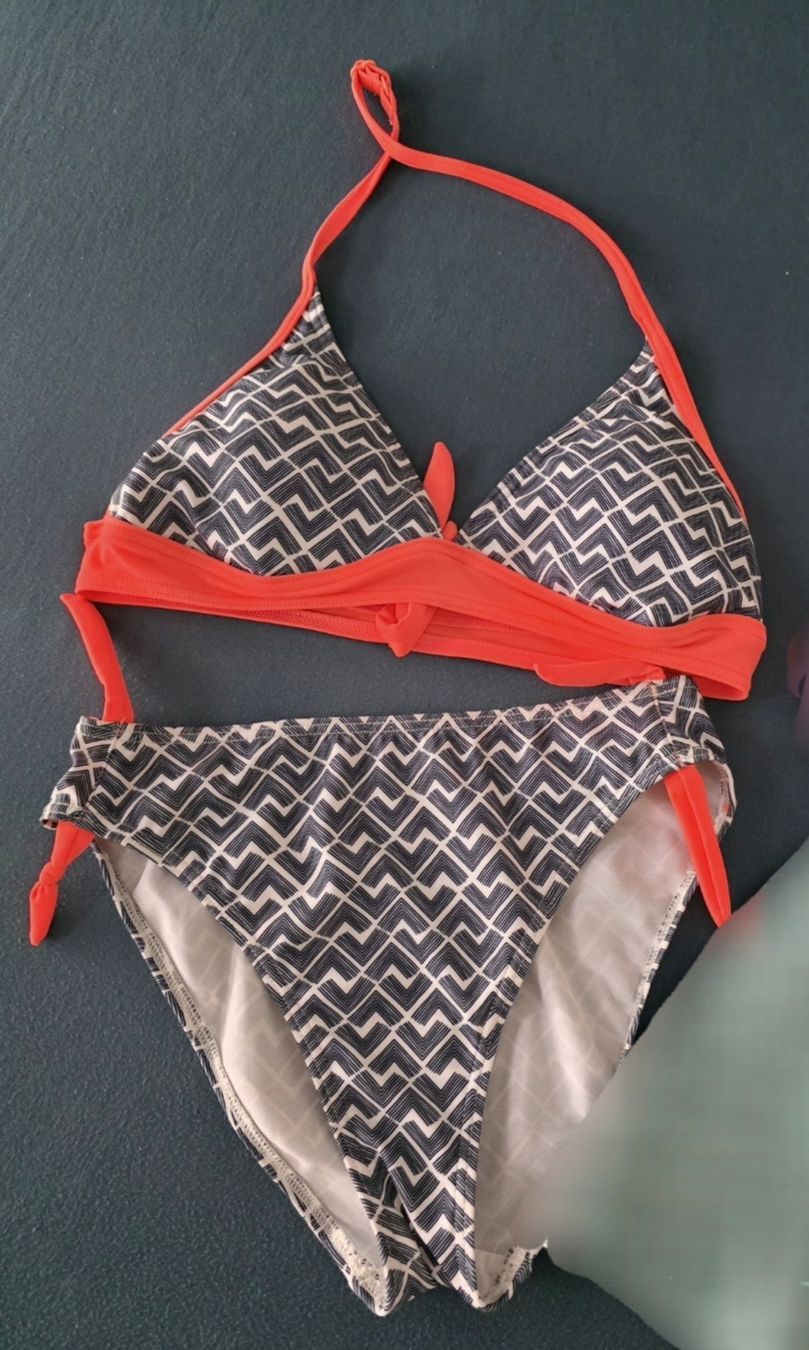 Costumi da bagno & Bikini: Bikini, Gr. ca.140/152 neuwertig – Nuovo (secondo la descrizione) da Zell LU venduto da claro62