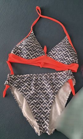Bikini, Gr. ca.140/152 neuwertig