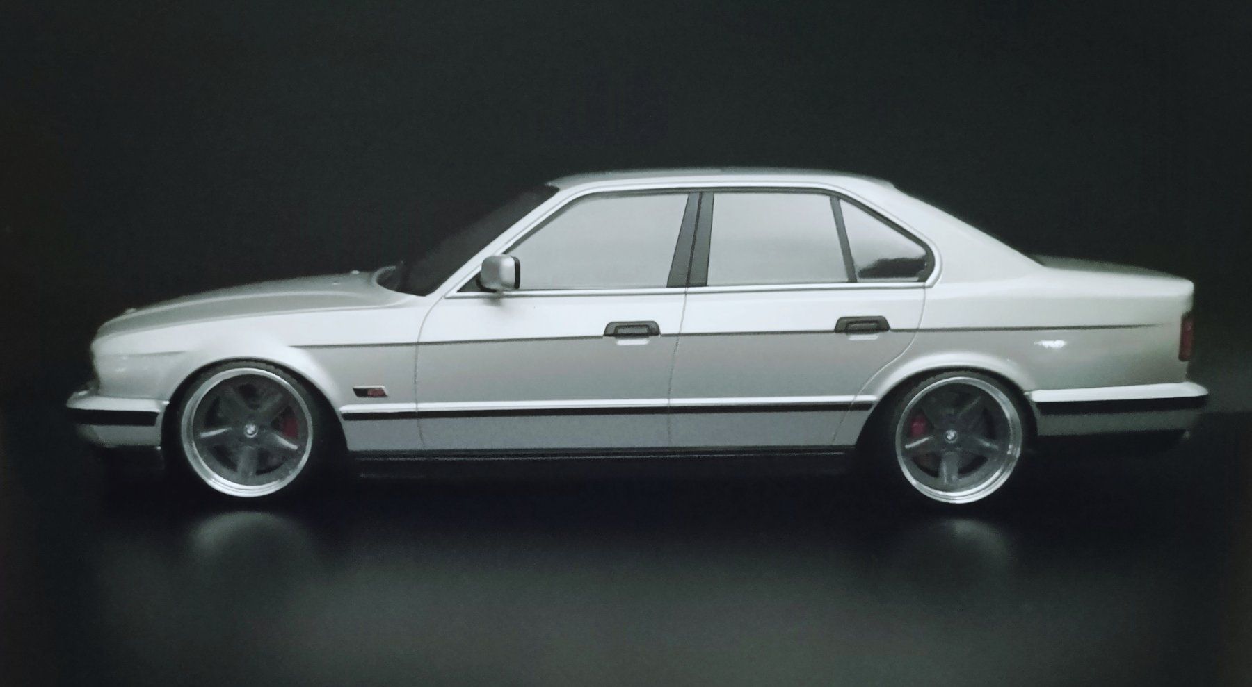 BMW Modellini d'auto: 1:18 BMW E34 535i Schnitzer Einzelstück – Nuovo e nell'imballaggio originale da Niederbipp venduto da kevintifu20 1