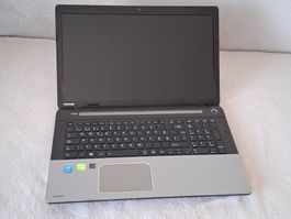 Toshiba Satellite L70-A-14U 17.3 Zoll für Bastler für Teile